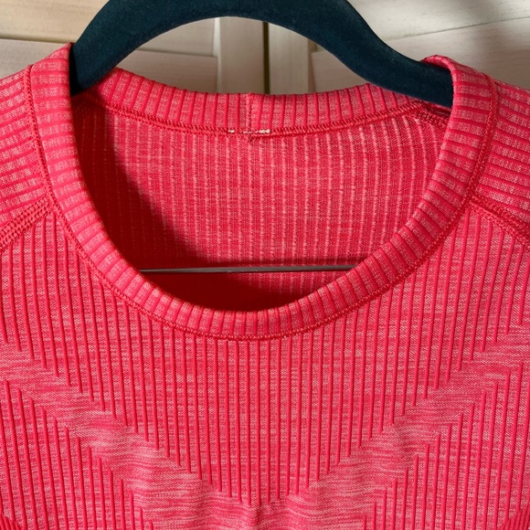 LULULEMON ATHLETICA TOP - Picture 2 of 7